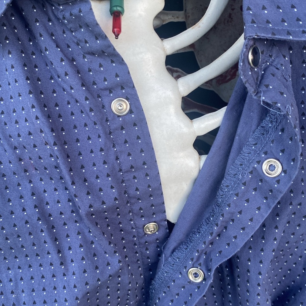 Level 10 man’s shirt - Picture 4 of 6